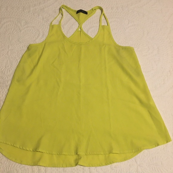 Ladies top, Chartreuse (yellow/green) size Medium - Picture 2 of 4
